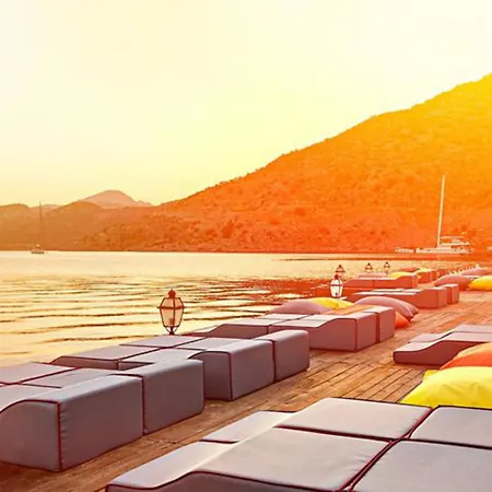 Szálloda Fi Light Solto Boutique